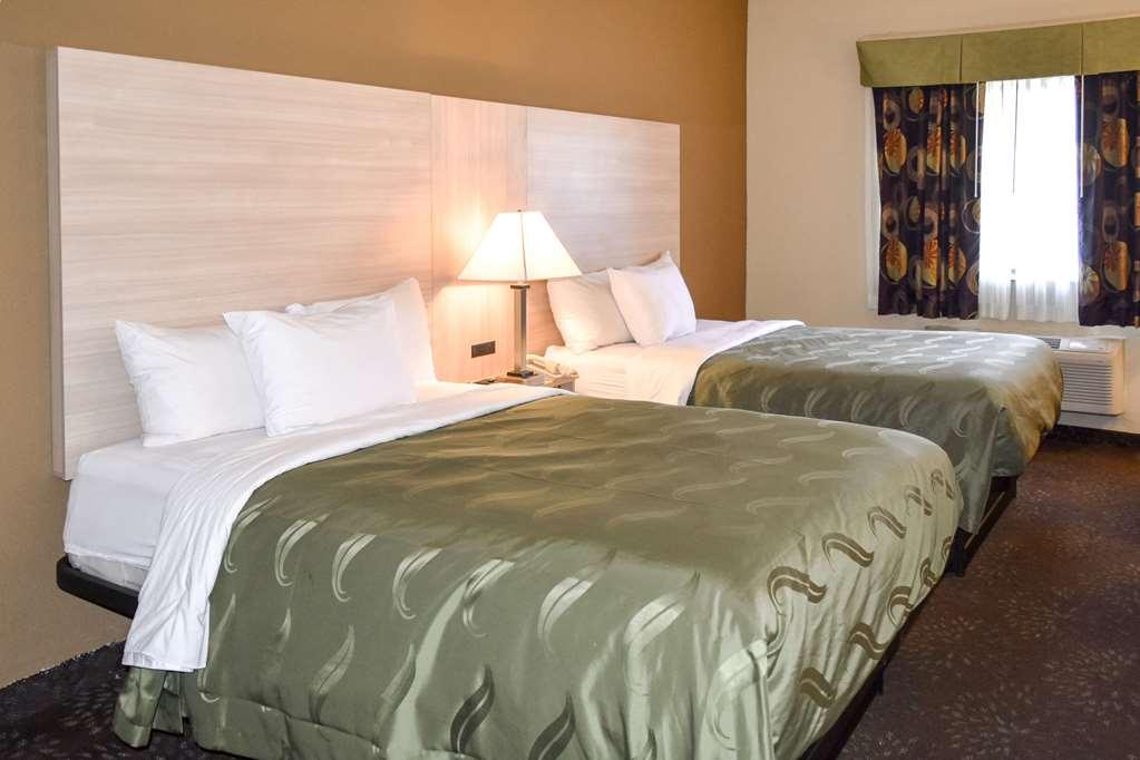 Quality Inn & Suites Brooks Louisville South Zimmer foto